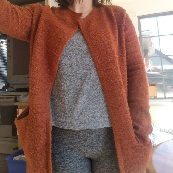 Old Navy Sweaters - 🍉LAST CHANCE - Burnt Orange Coatigan